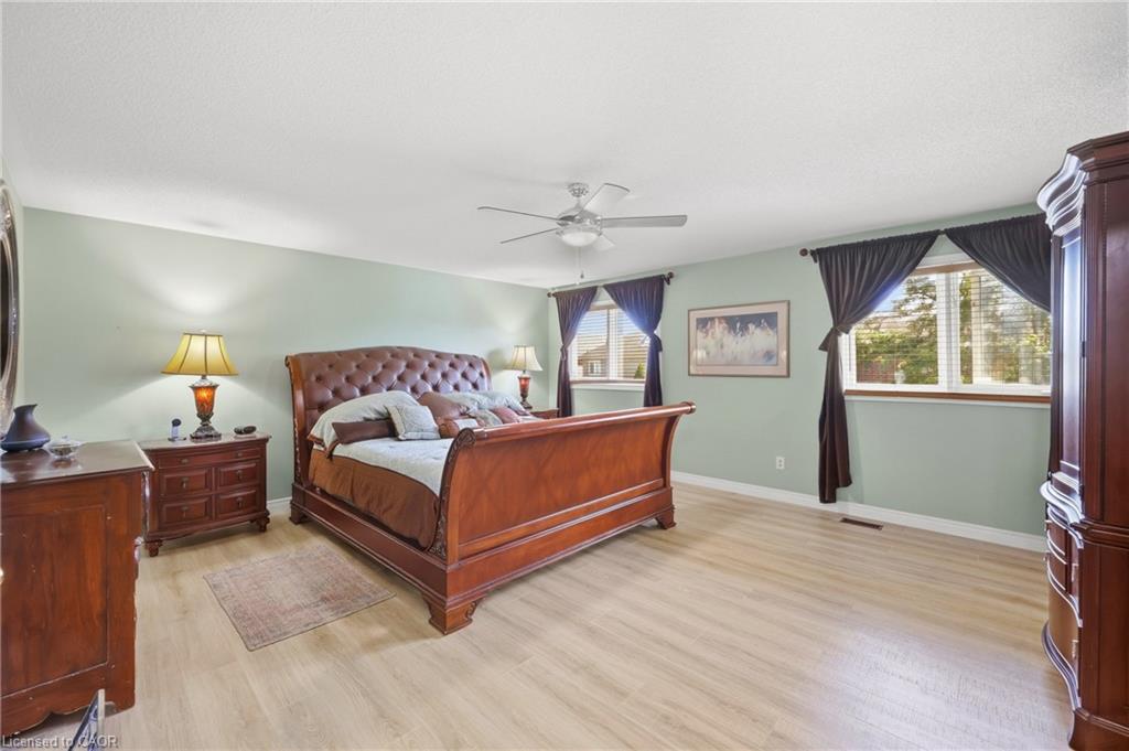 1094 Gorham Way Property Photo 30
