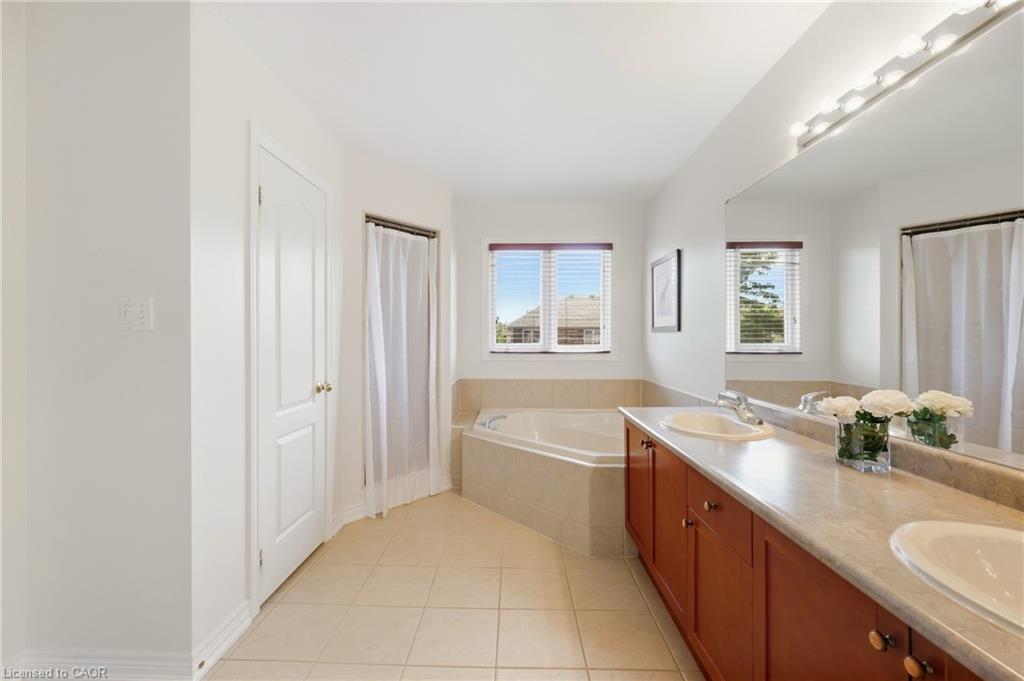 1094 Gorham Way Property Photo 38