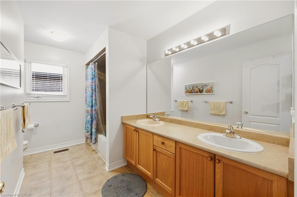 1094 Gorham Way Property Photo 41