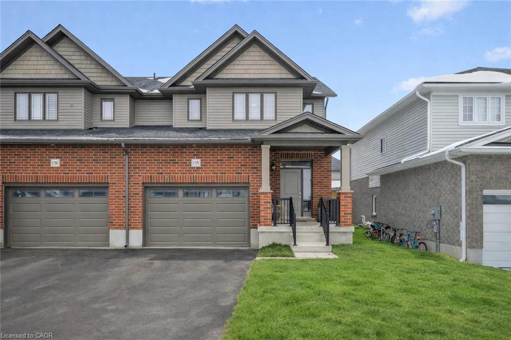 138 Woodberry Crescent Property Photo 1