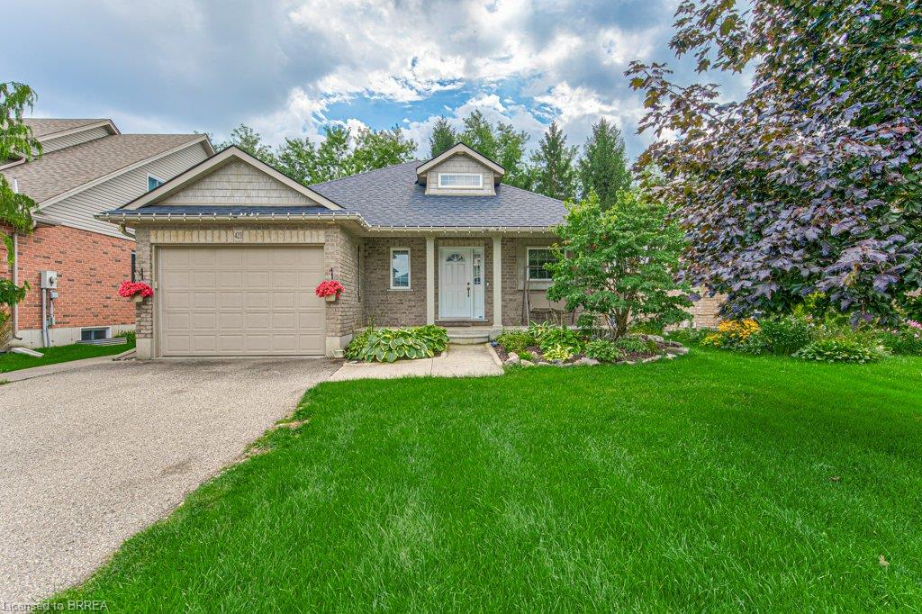 423 Poldon Drive Property Photo 2
