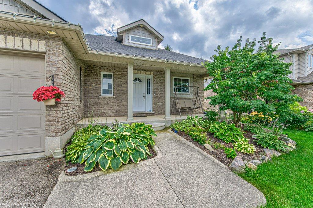 423 Poldon Drive Property Photo 4