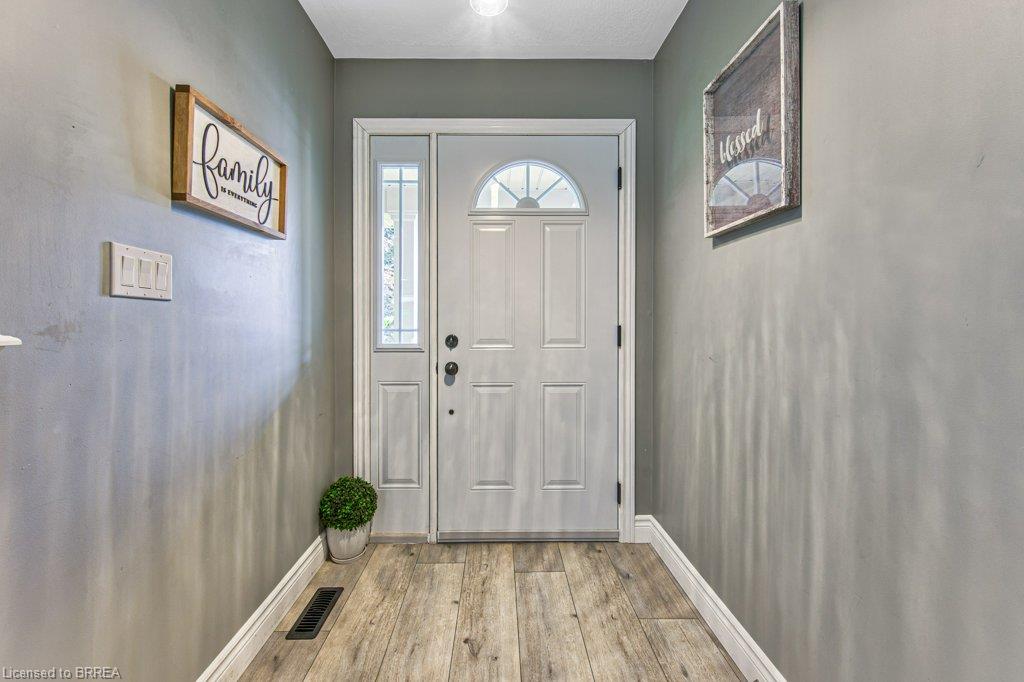 423 Poldon Drive Property Photo 6