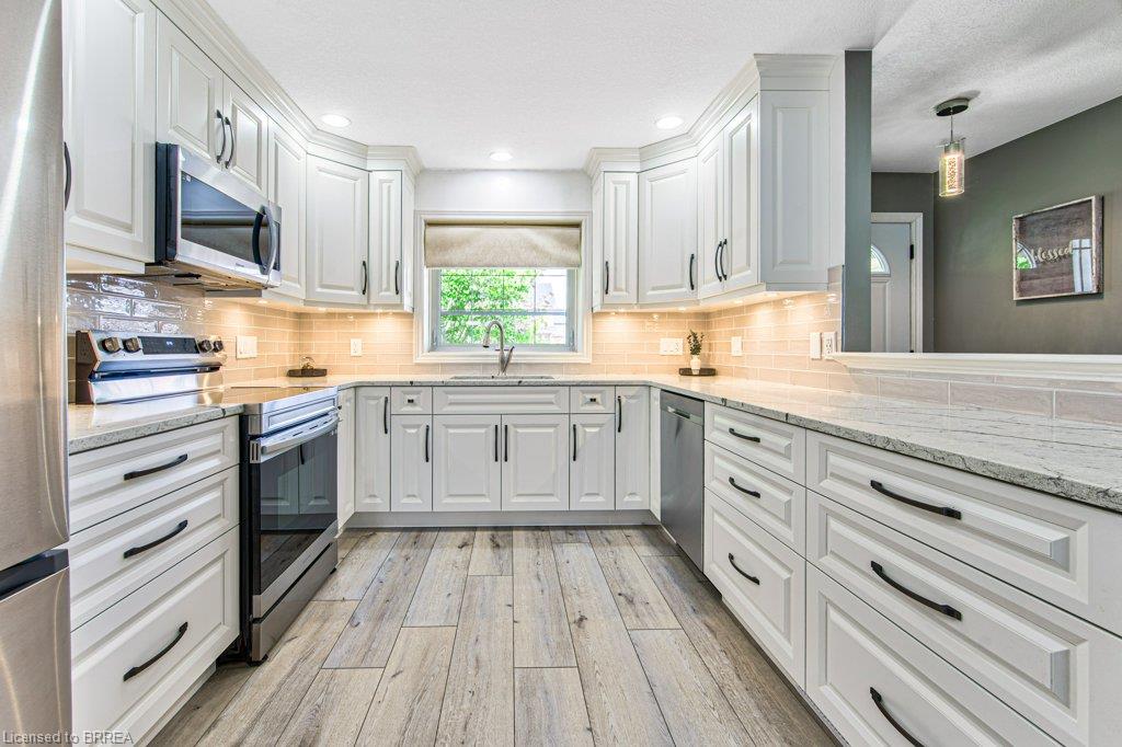 423 Poldon Drive Property Photo 15