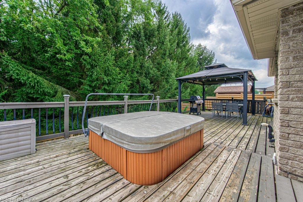 423 Poldon Drive Property Photo 37
