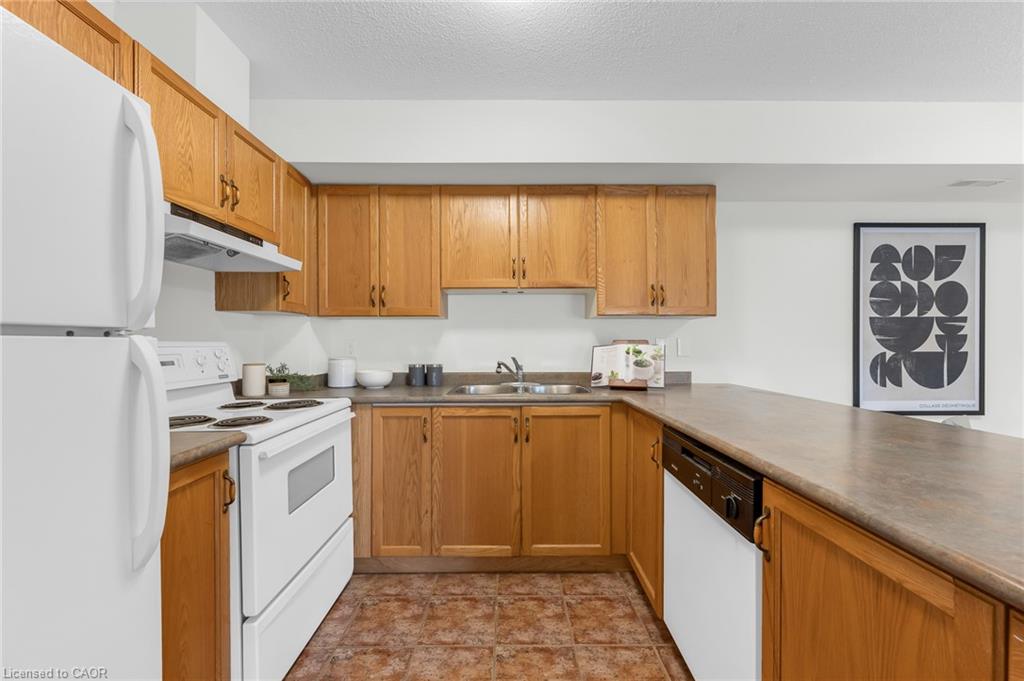 601-4140 Foxwood Drive Property Photo 7