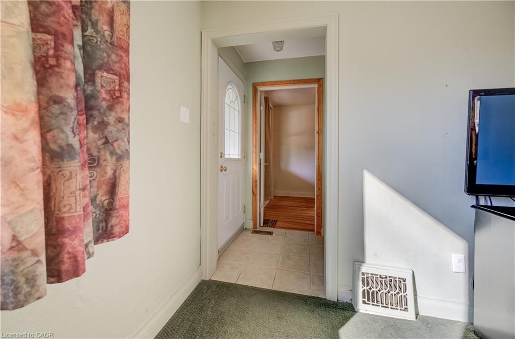 174 Bridgeport Road E Property Photo 4