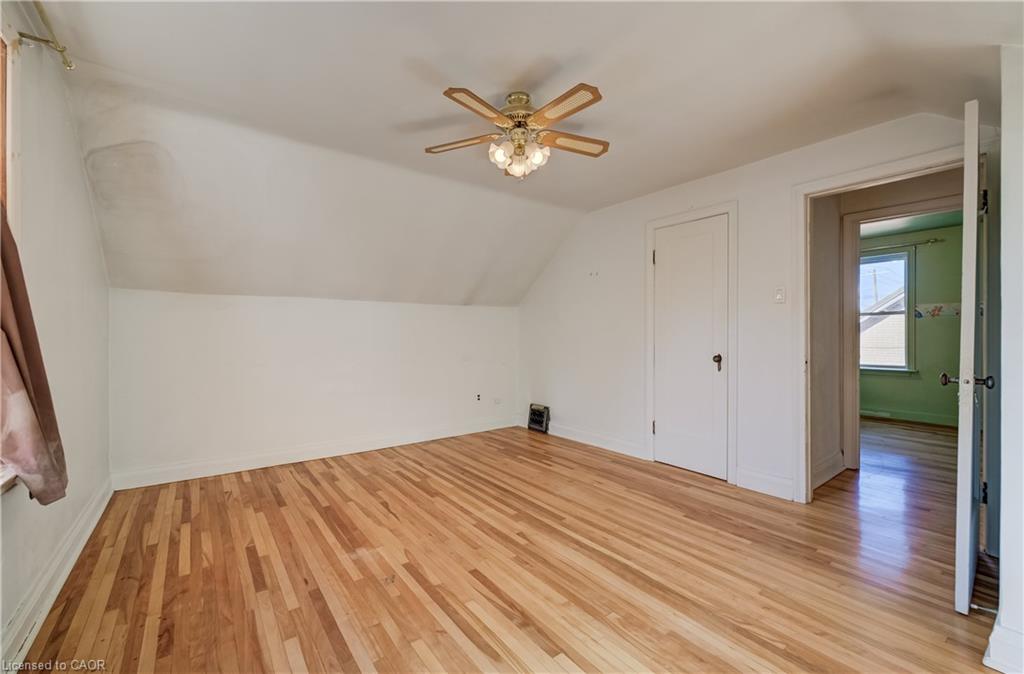 174 Bridgeport Road E Property Photo 18