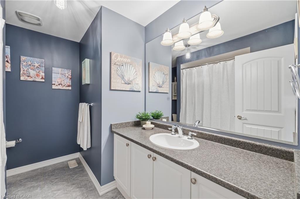 36 Aird Court Property Photo 21