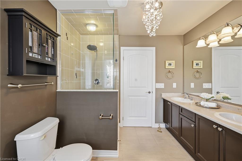 36 Aird Court Property Photo 25