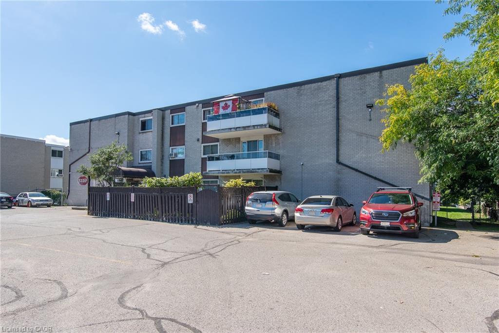 310-71 Vanier Drive Property Photo 4