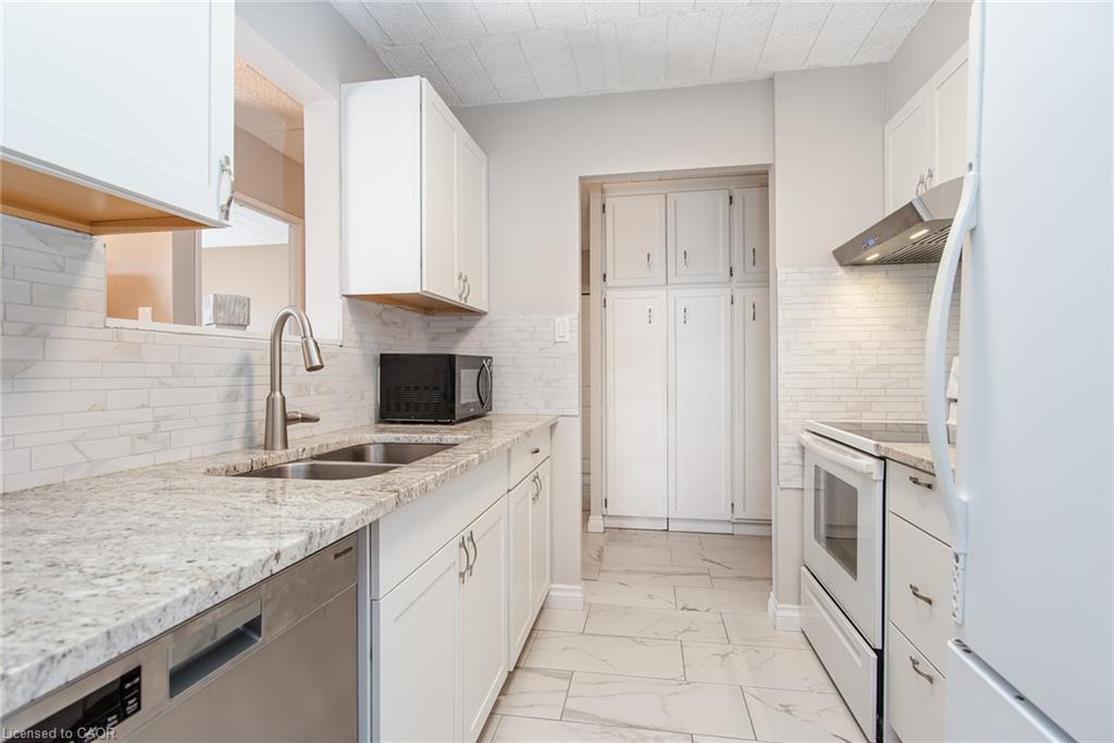 310-71 Vanier Drive Property Photo 16