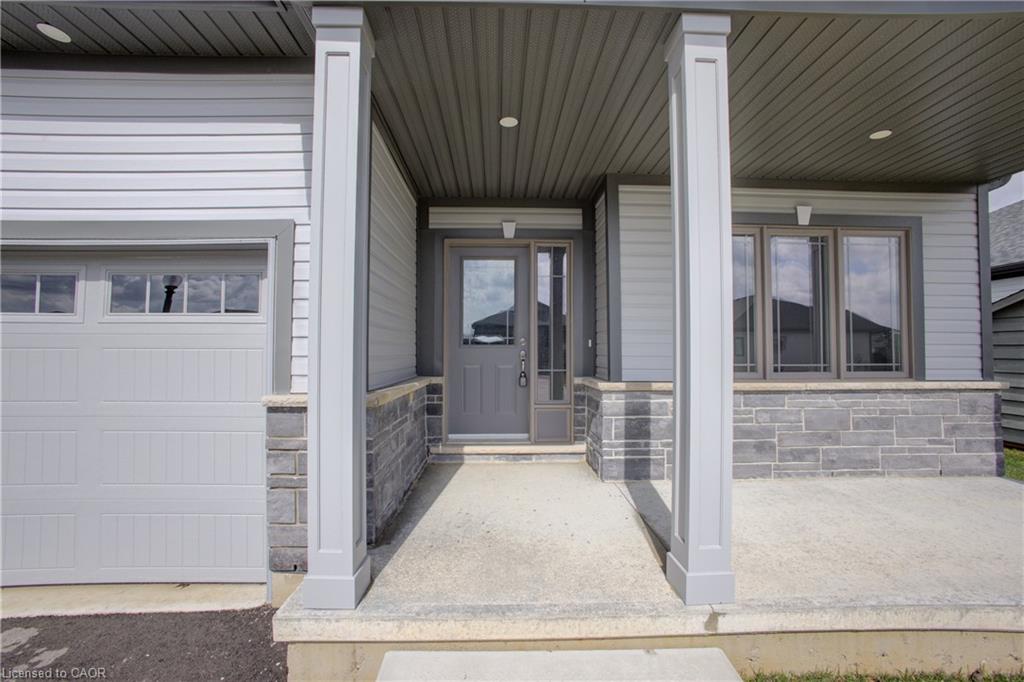 150 Ellen Street Property Photo 4
