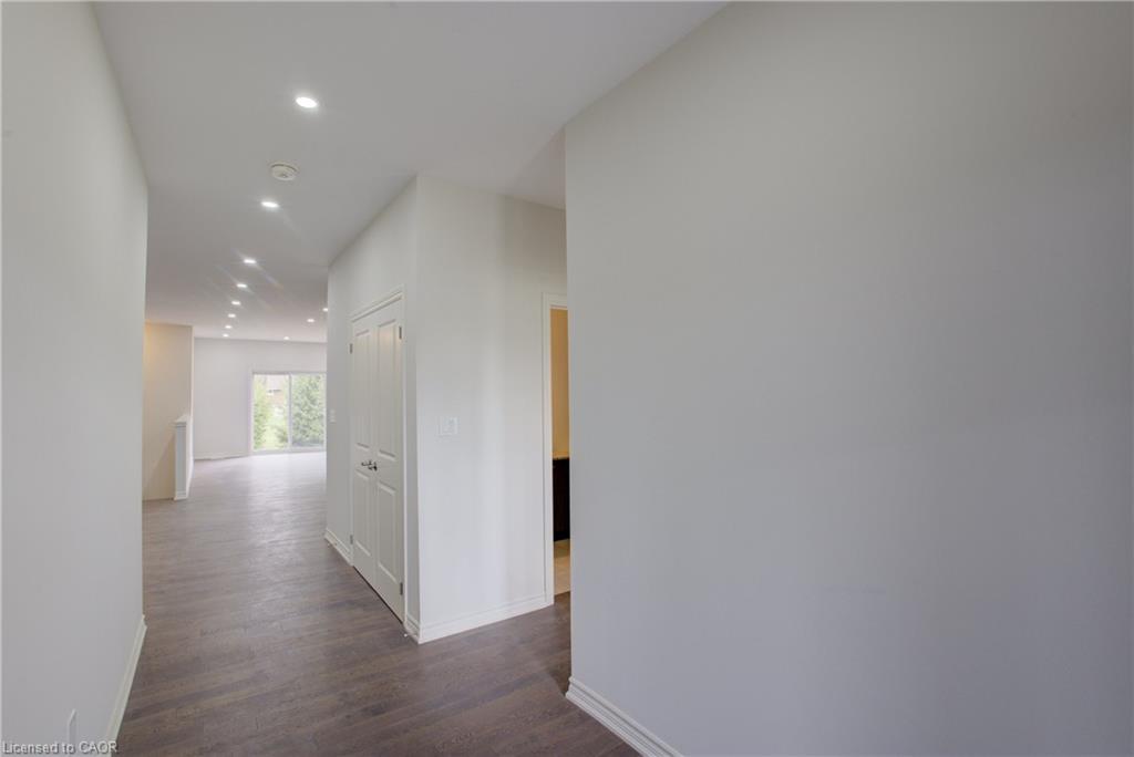 150 Ellen Street Property Photo 6