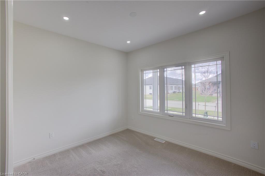 150 Ellen Street Property Photo 7