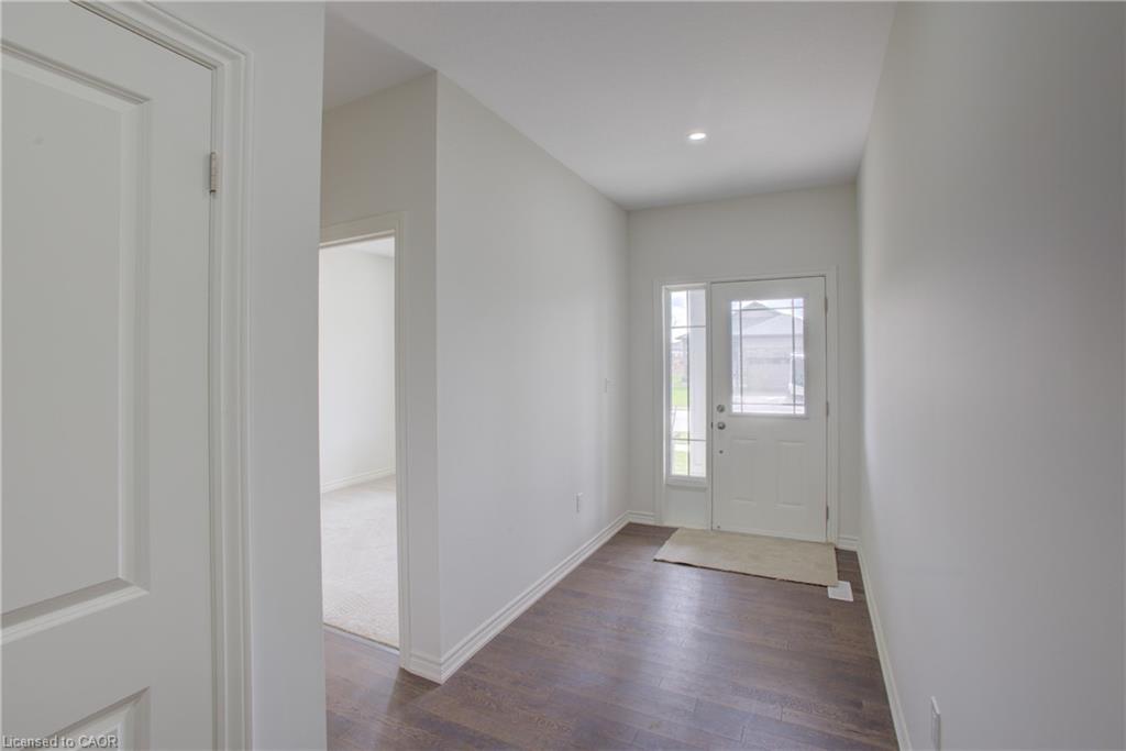 150 Ellen Street Property Photo 9