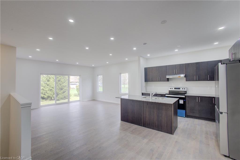 150 Ellen Street Property Photo 11