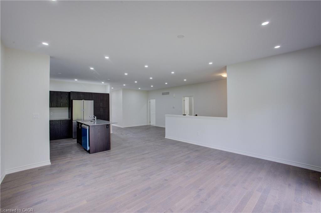 150 Ellen Street Property Photo 18