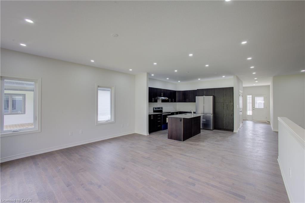 150 Ellen Street Property Photo 19