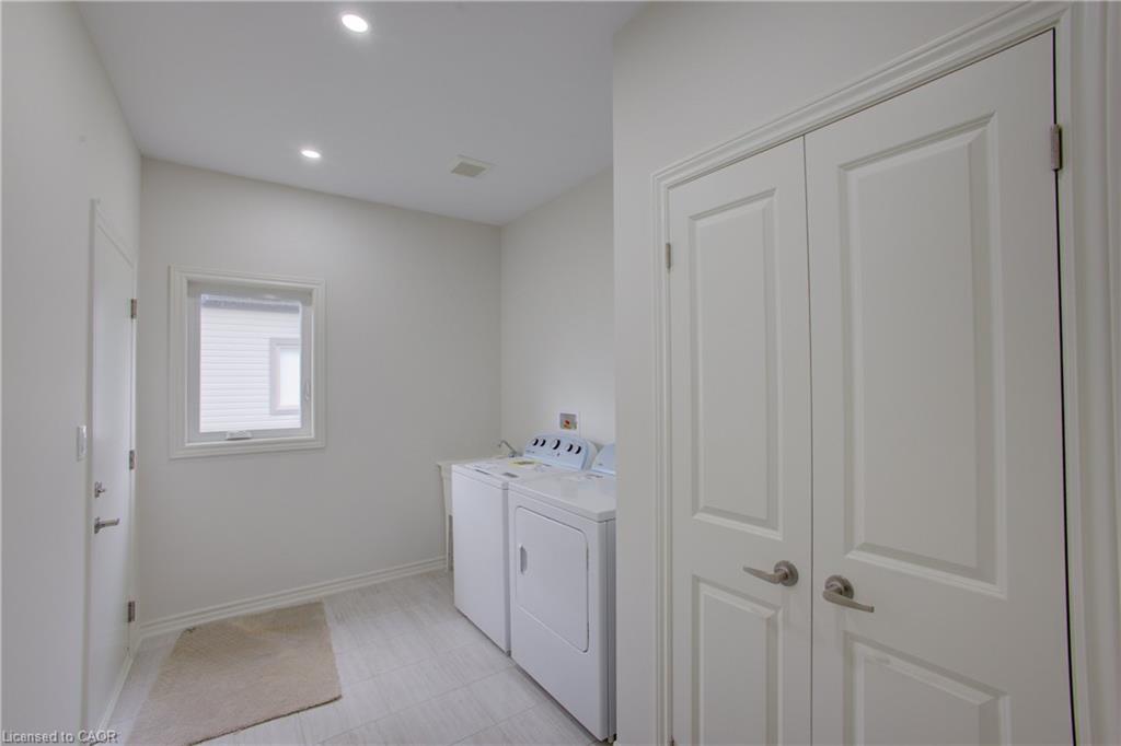 150 Ellen Street Property Photo 24