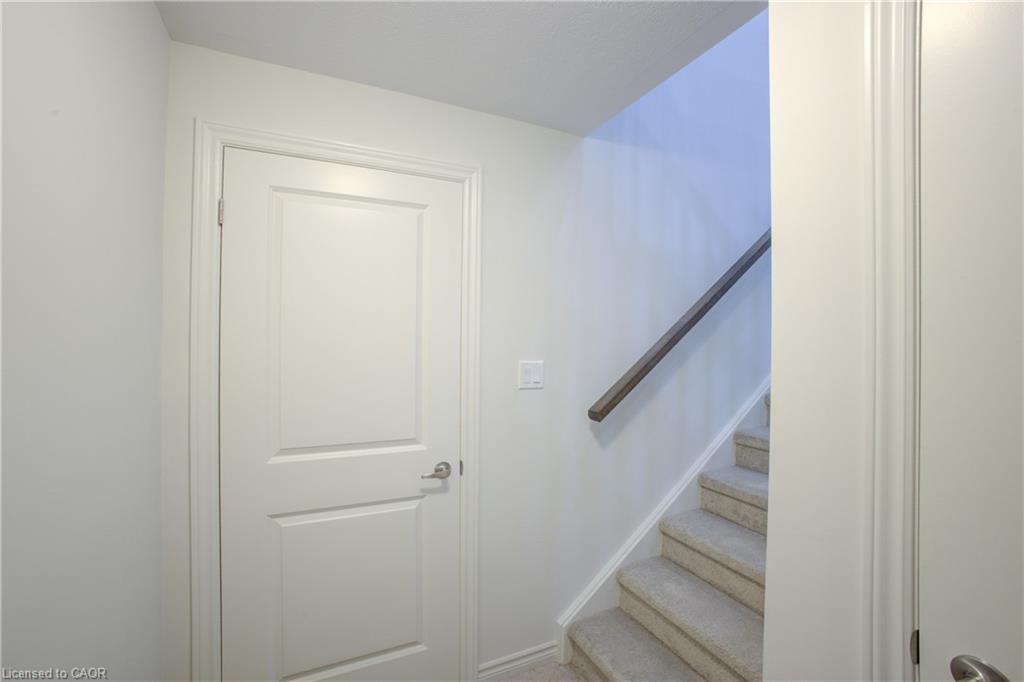 150 Ellen Street Property Photo 25