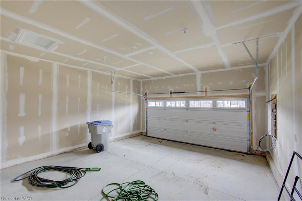 150 Ellen Street Property Photo 30