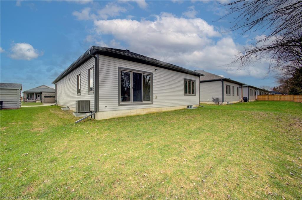 150 Ellen Street Property Photo 32