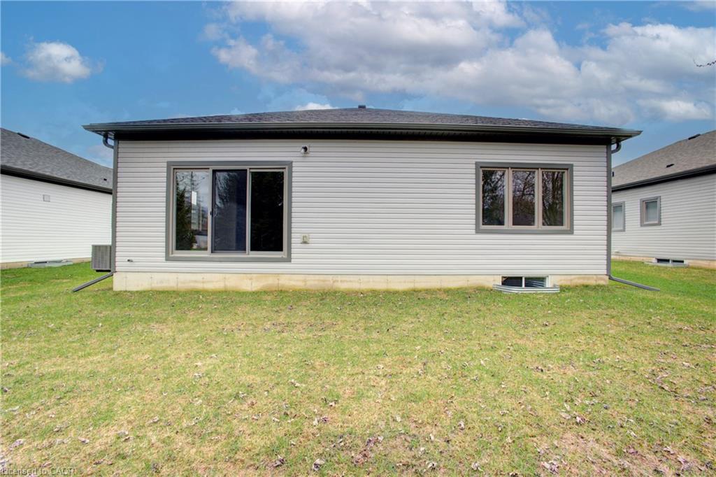 150 Ellen Street Property Photo 33