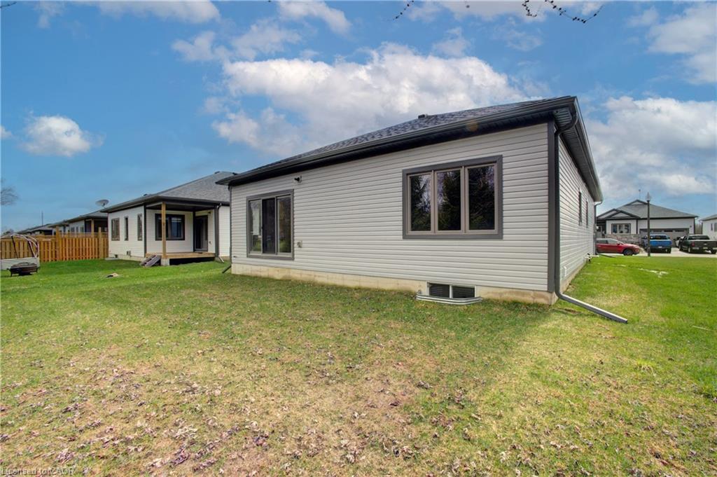 150 Ellen Street Property Photo 34