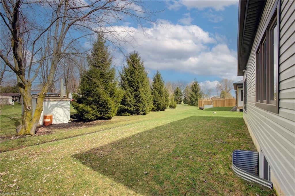 150 Ellen Street Property Photo 35