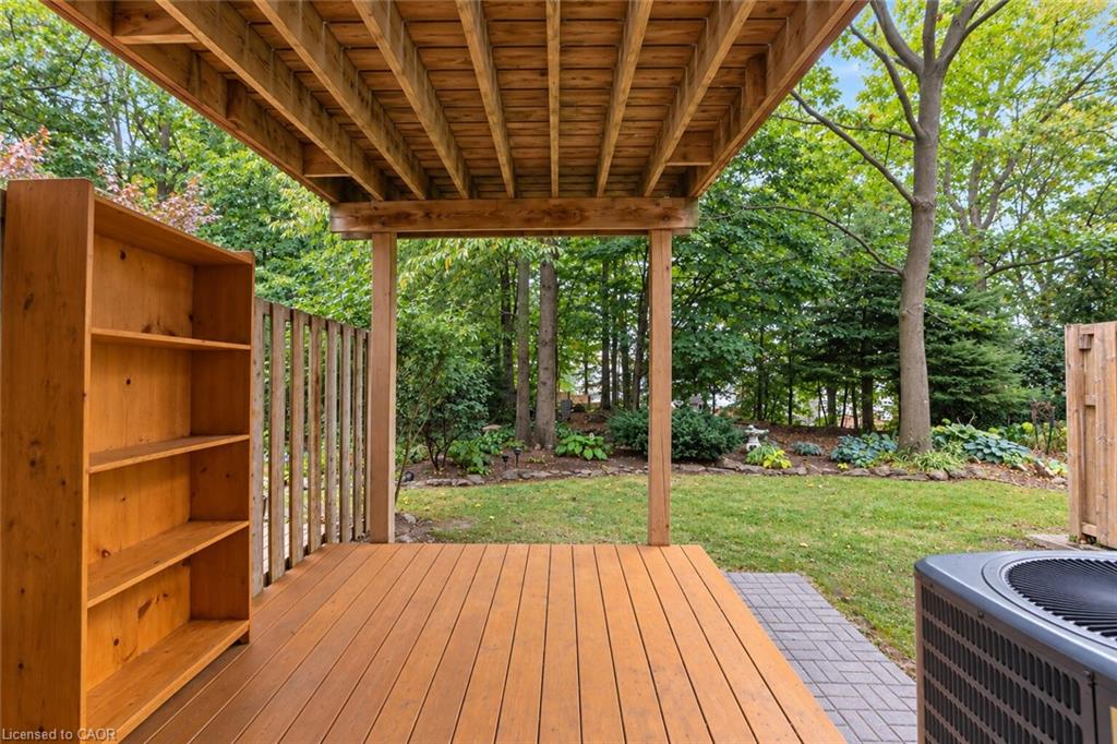4-348 Highland Road W Property Photo 31