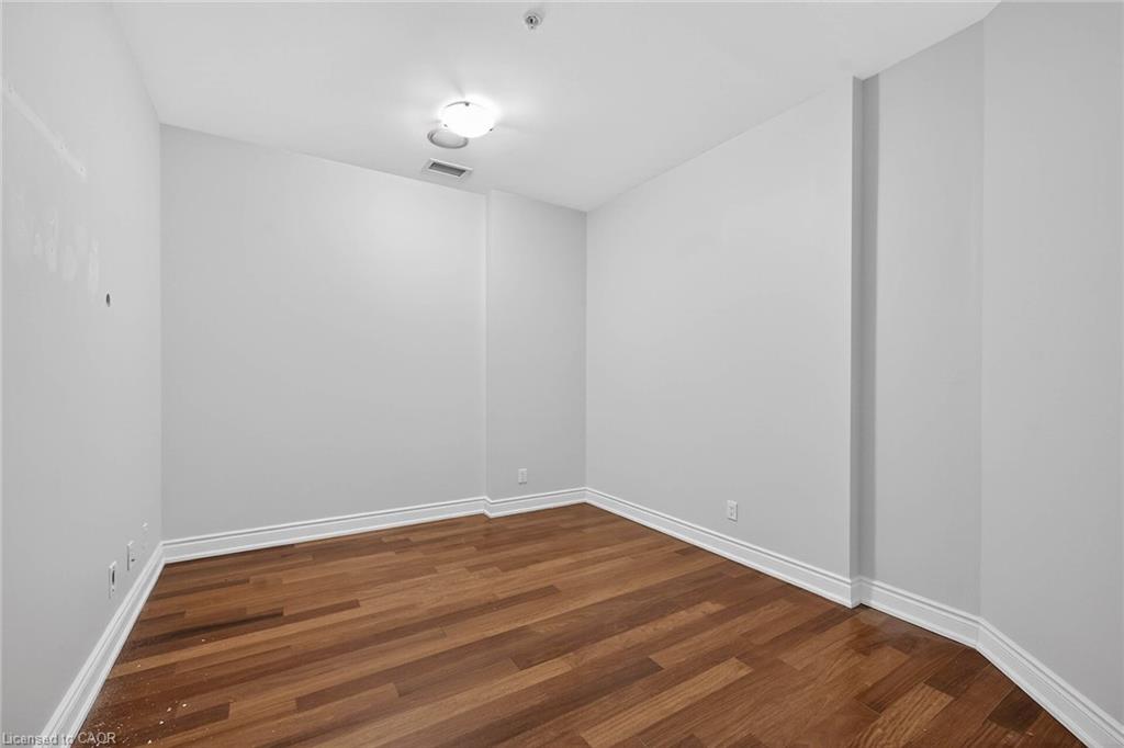 409-205 Lakeshore Road W Property Photo 19