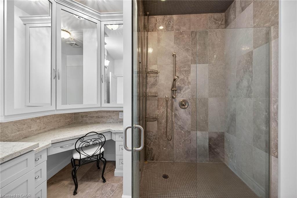 409-205 Lakeshore Road W Property Photo 29