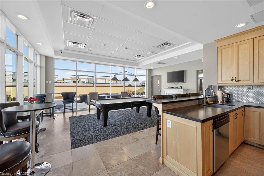 409-205 Lakeshore Road W Property Photo 38