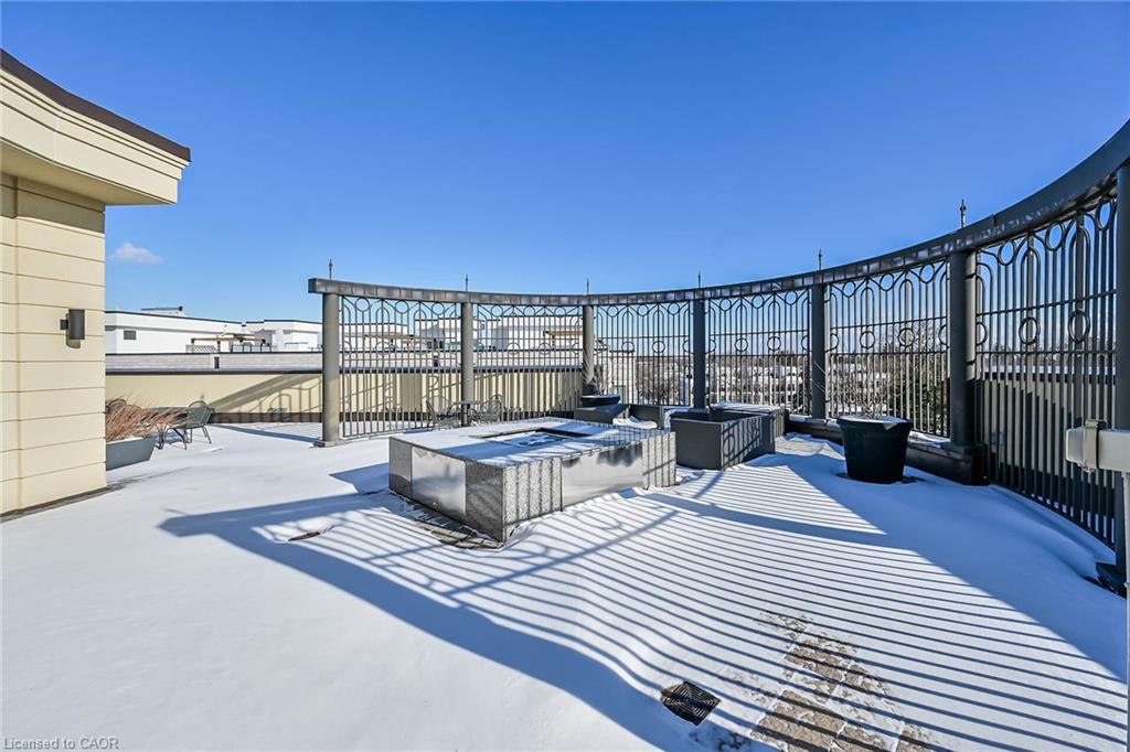409-205 Lakeshore Road W Property Photo 43