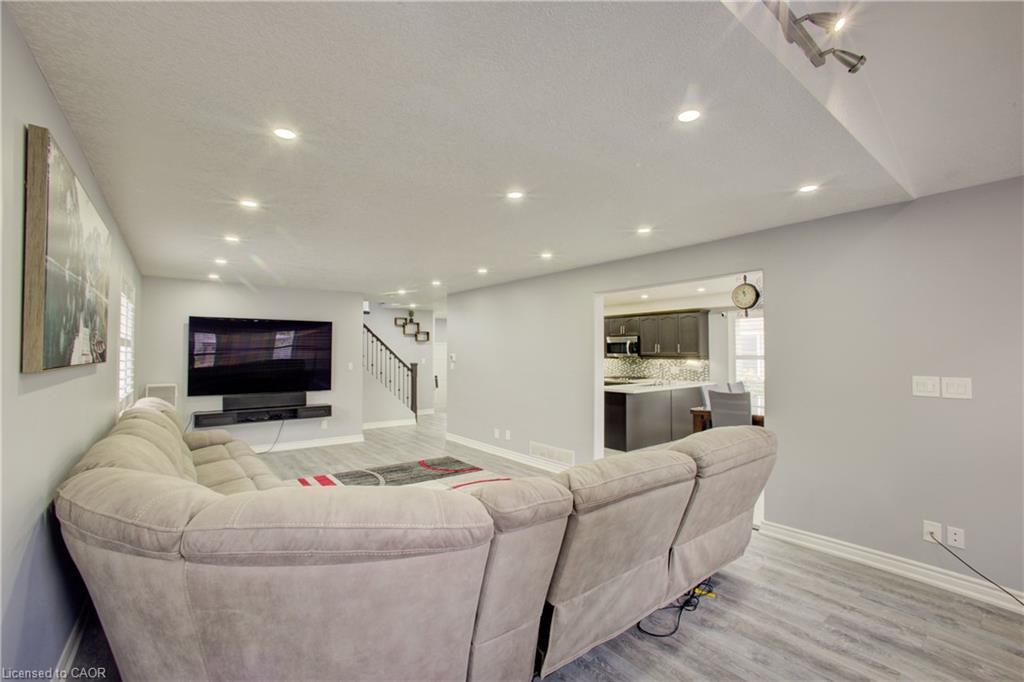 553 Waterton Drive Property Photo 13