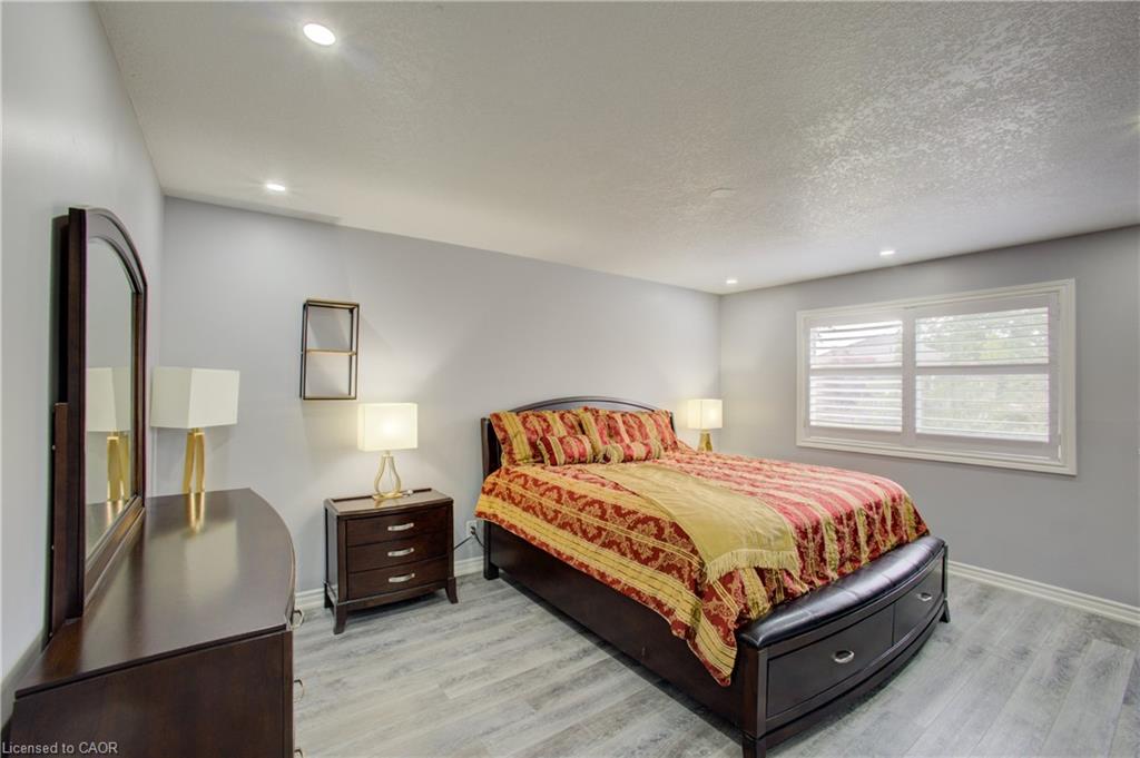 553 Waterton Drive Property Photo 28