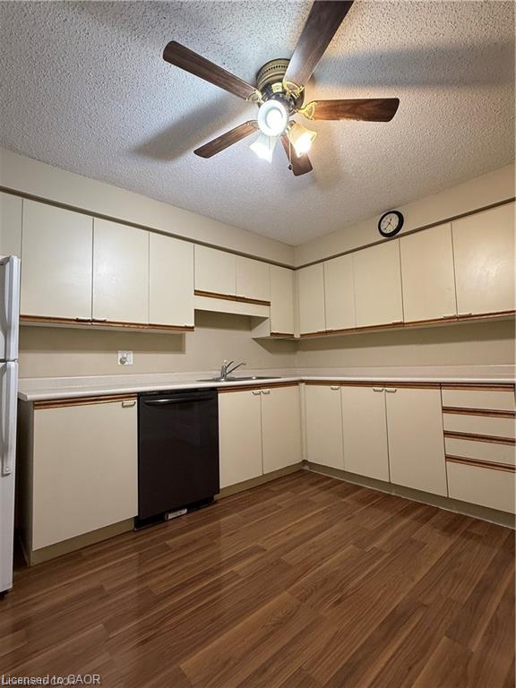 1606-55 Green Valley Drive Property Photo 7