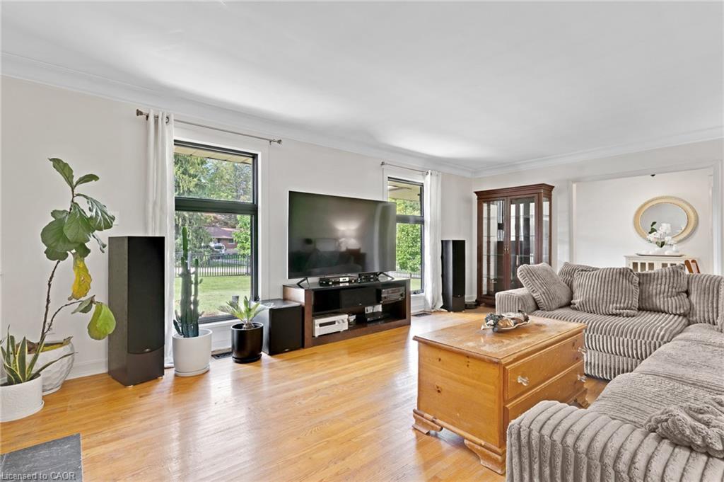 7 Shadywood Lane Property Photo 8