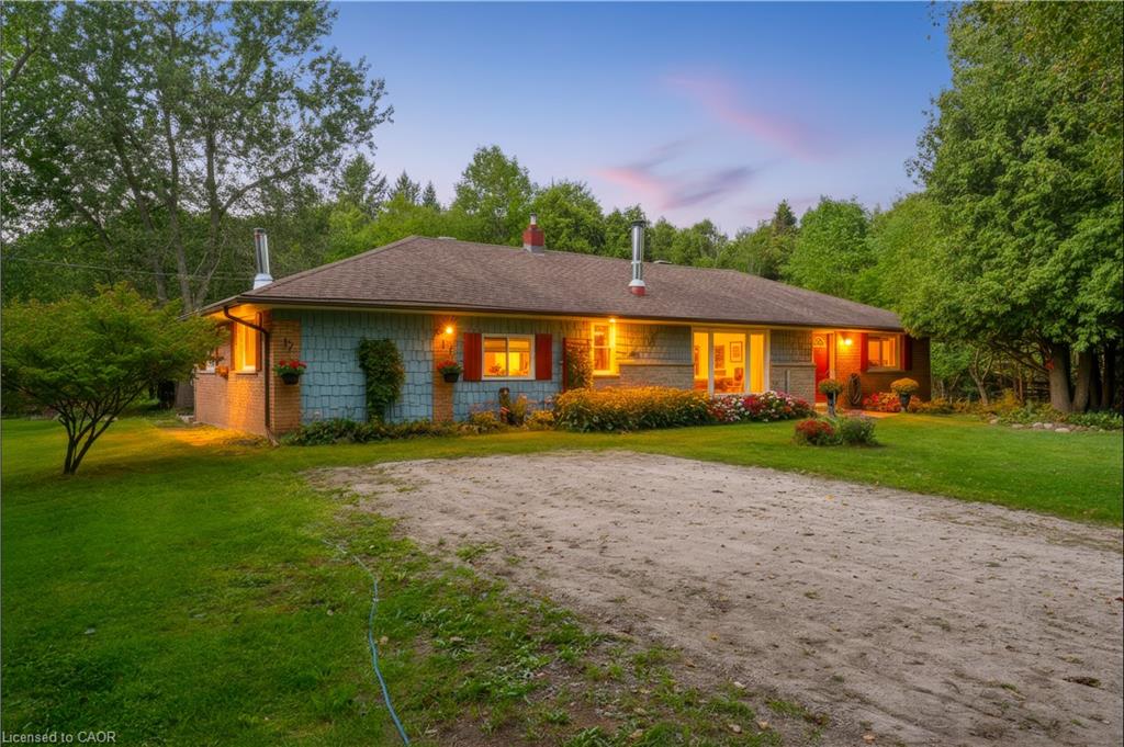 7448 Mcniven Road Property Photo 1