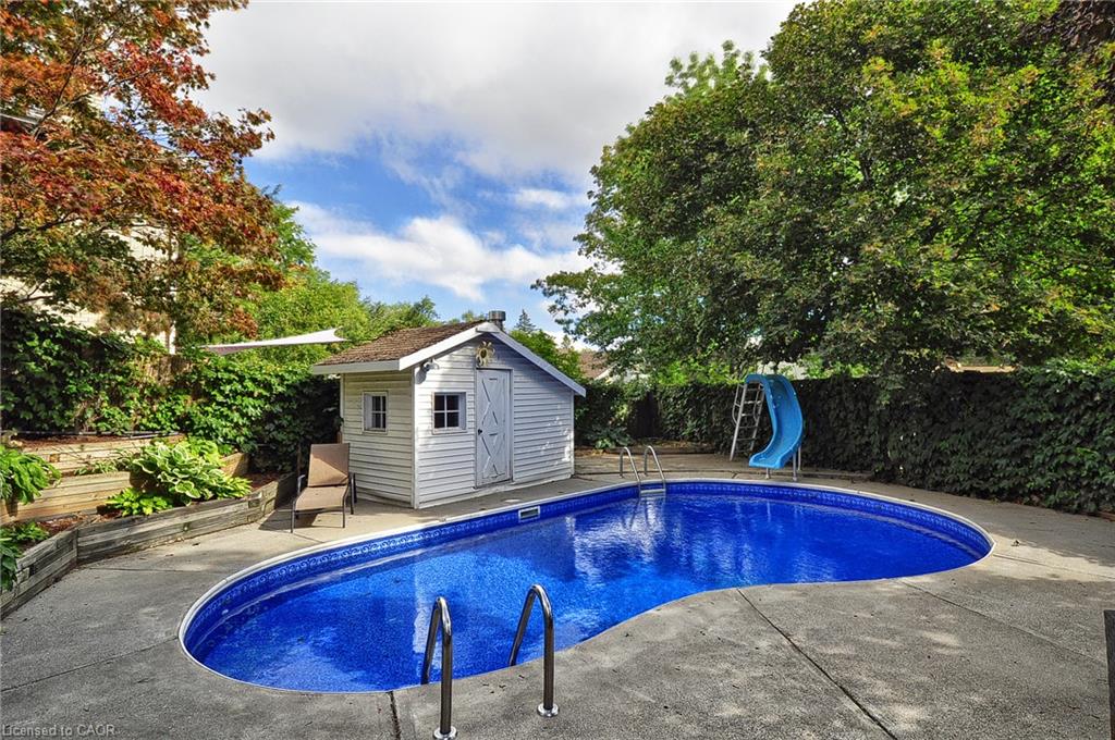 6 Cricket Hollow Property Photo 5