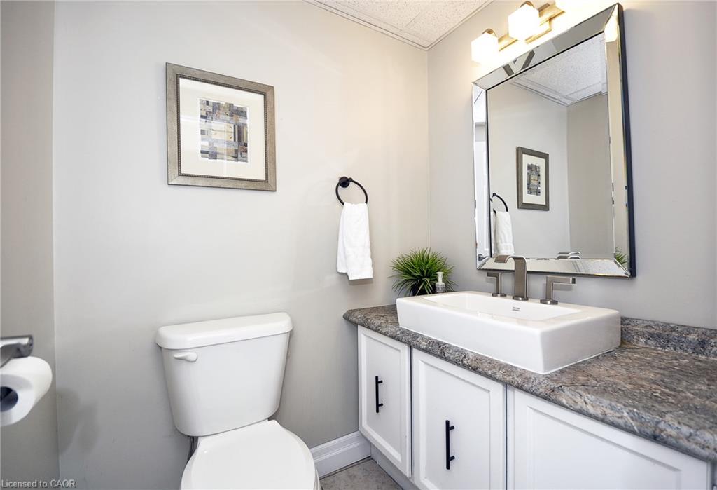 6 Cricket Hollow Property Photo 10
