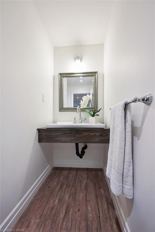 576 Falconridge Crescent Property Photo 38