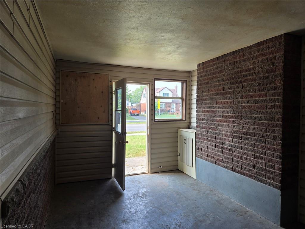 16 Broderick Avenue Property Photo 12