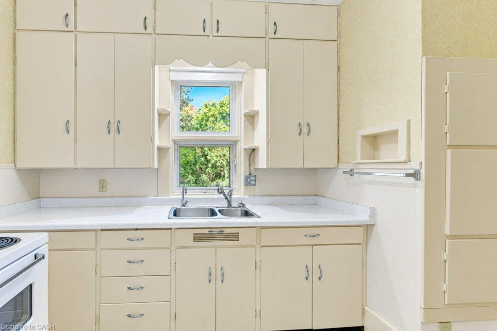 4 James Street Property Photo 17