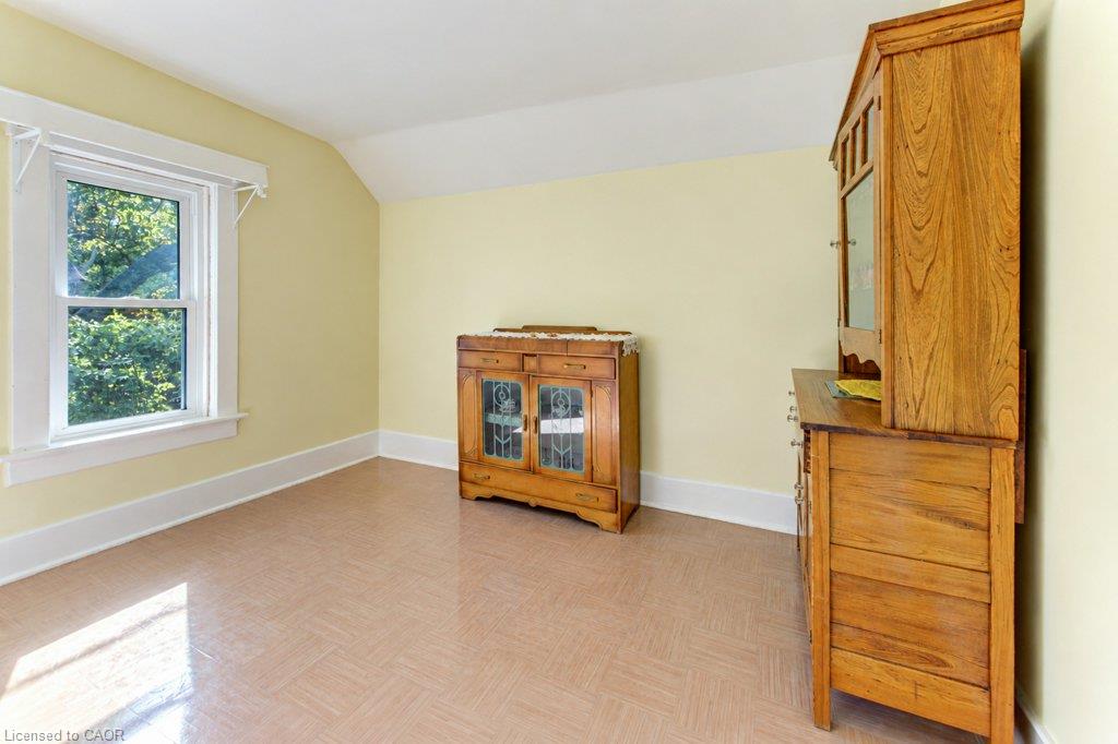4 James Street Property Photo 22