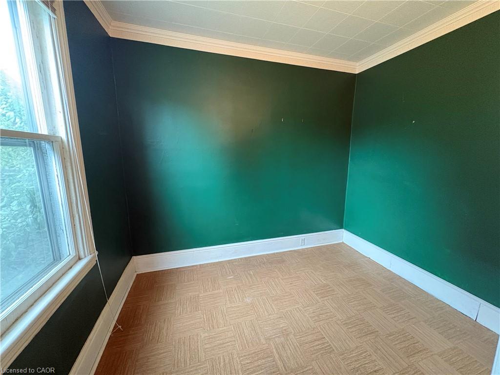 206 Kenilworth Avenue Property Photo 9