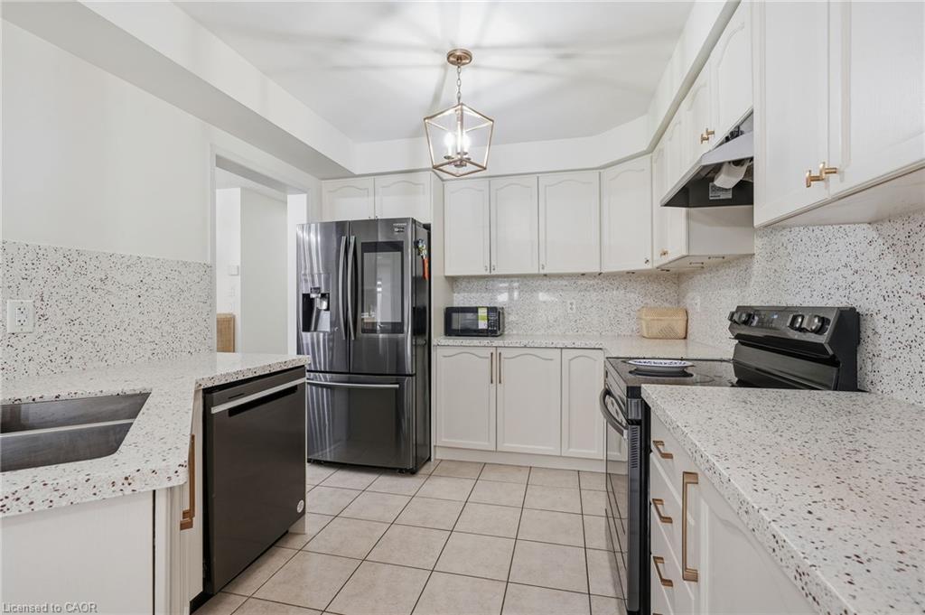 4828 Verdi Street Property Photo 6