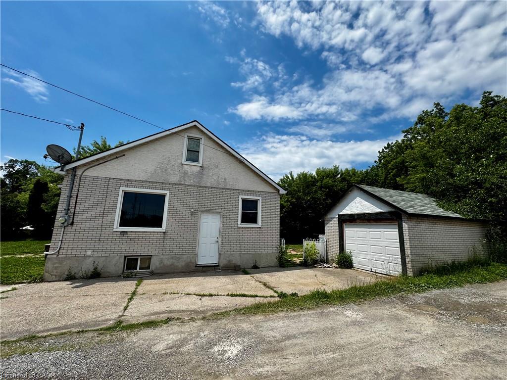 89 Lincoln Avenue Property Photo 11