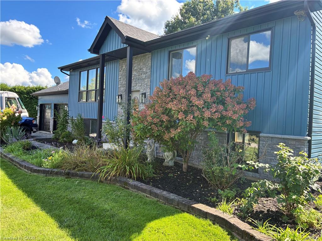 4 Rosemarie Boulevard Property Photo 12